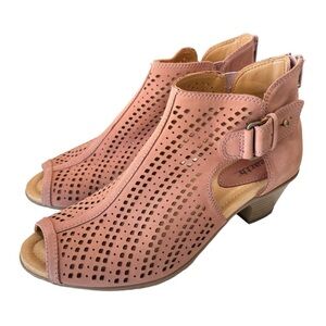 Earth KERI suede peep-toe Dusty Rose Leather neutral
Bootie Heel Sandal 12 NWOT